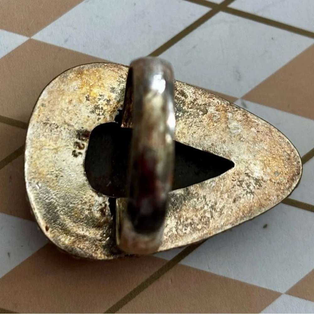 Elegant Silver and Jasper Teardrop vintage Ring with Beaded Border